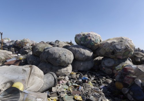 What percentage of world plastics were recycled from 1950 to 2015?